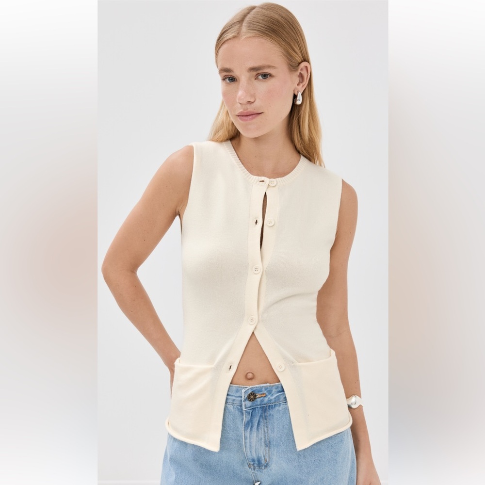 Lioness Kourt vest